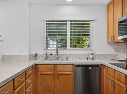 9149 Rundelay Way, Sacramento, CA 95826 Photo