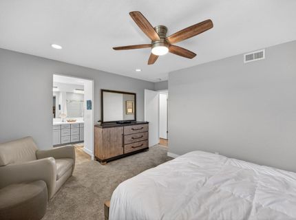 9149 Rundelay Way, Sacramento, CA 95826 Photo