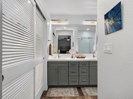 9149 Rundelay Way, Sacramento, CA 95826 Photo