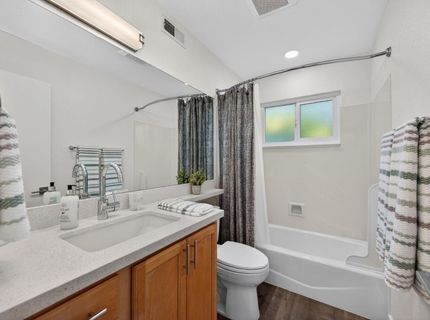 9149 Rundelay Way, Sacramento, CA 95826 Photo