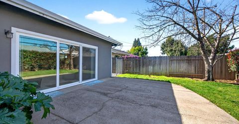 9149 Rundelay Way, Sacramento, CA 95826 Photo