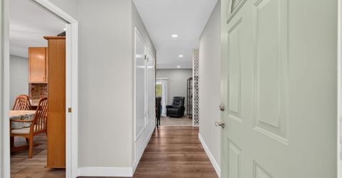 9149 Rundelay Way, Sacramento, CA 95826 Photo