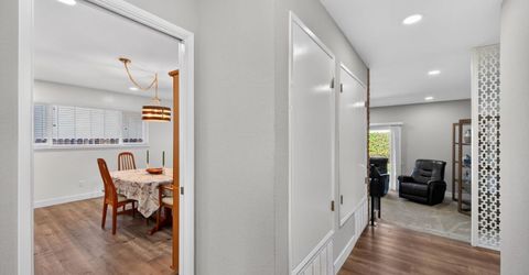 9149 Rundelay Way, Sacramento, CA 95826 Photo