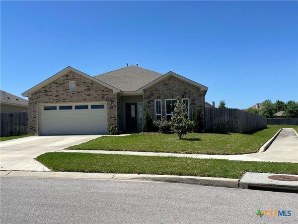 311 Brushy Creek, Victoria, TX 77904