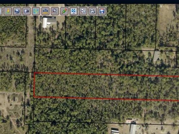 19721 Highway 231 , Fountain, FL 32438