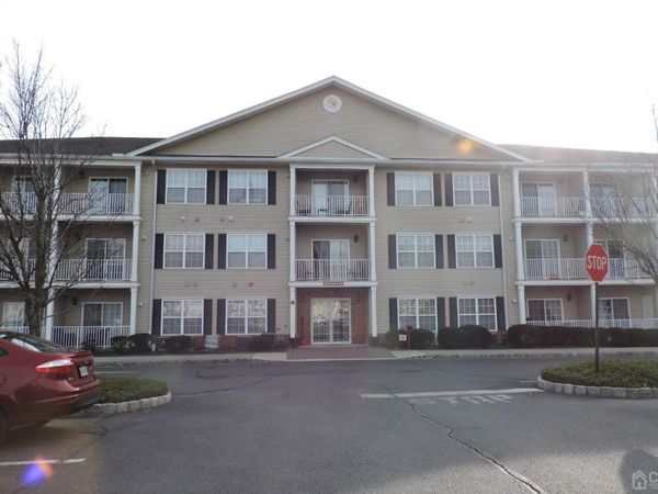 81 Liddle Avenue, Edison, NJ 08837