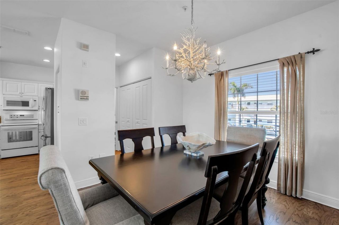 9203 Midnight Pass Road, Unit 2, Sarasota, FL 34242 Photo