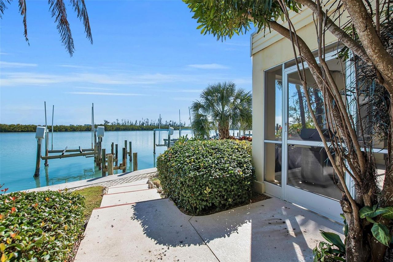 9203 Midnight Pass Road, Unit 2, Sarasota, FL 34242 Photo
