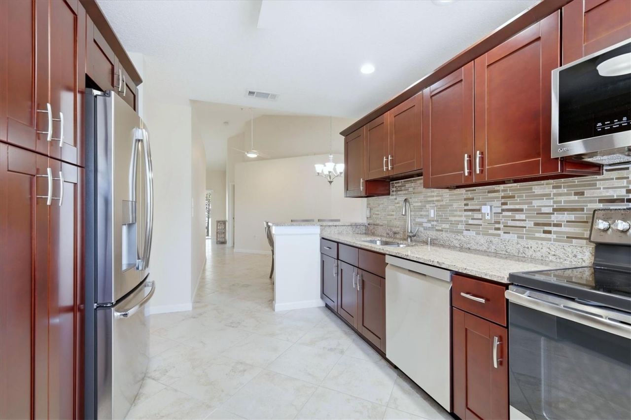 5442 Fair Oaks Street, Unit 12C, Bradenton, FL 34203 Photo