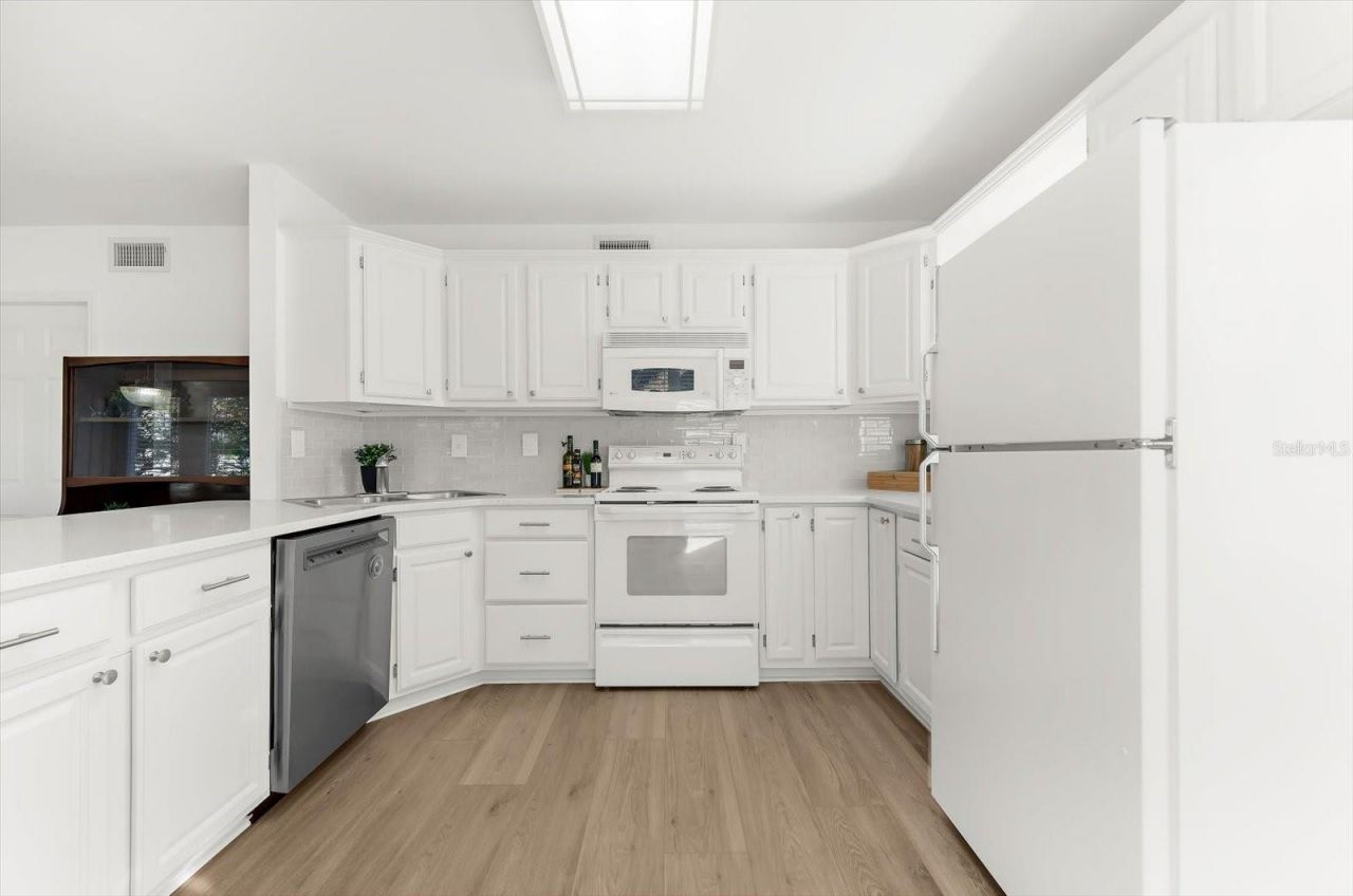 408 Georgia Avenue , Crystal Beach, FL 34681 Photo