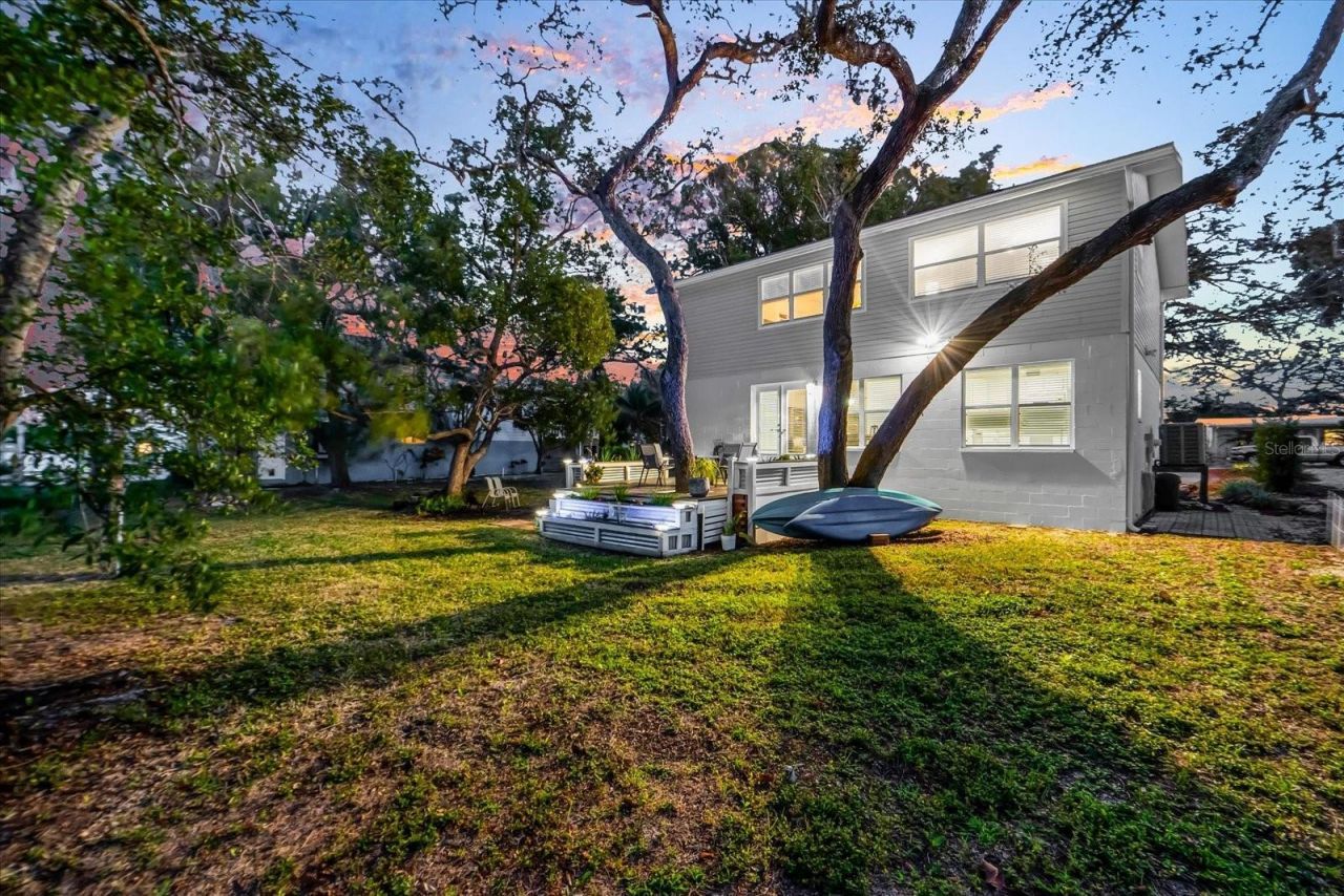 408 Georgia Avenue , Crystal Beach, FL 34681 Photo