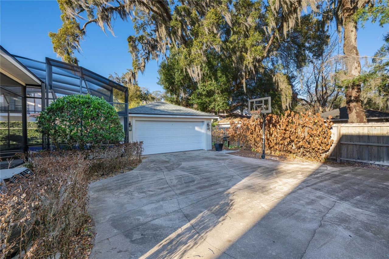 1845 Gerda Terrace, Orlando, FL 32804 Photo