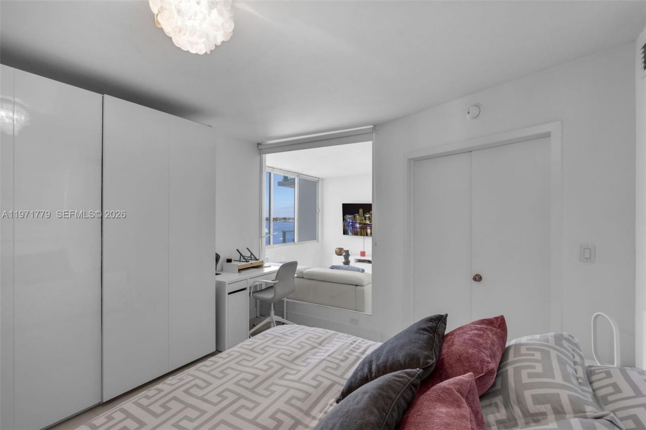 1000 West Ave , Unit 721, Miami Beach, FL 33139 Photo