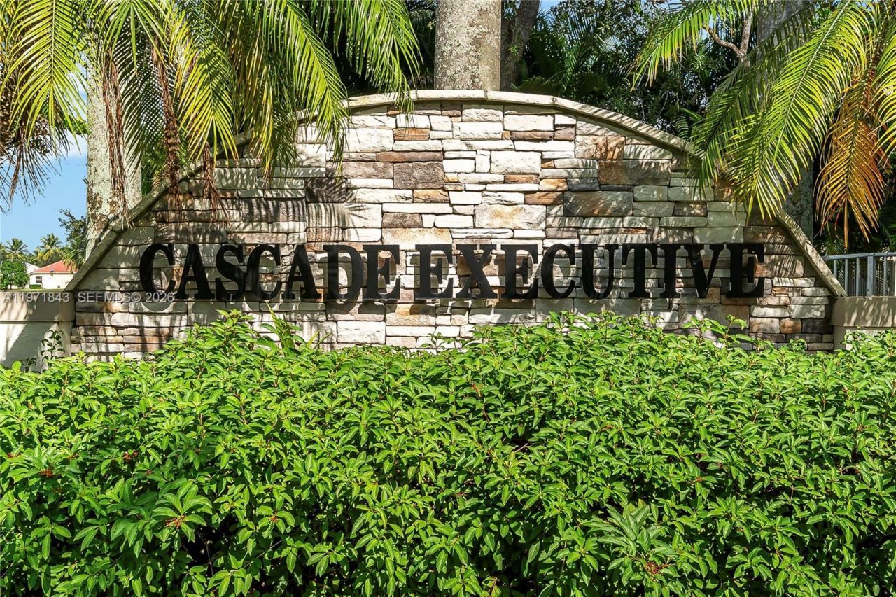 12846 NW 18th Ct, Pembroke Pines, FL 33028 Photo