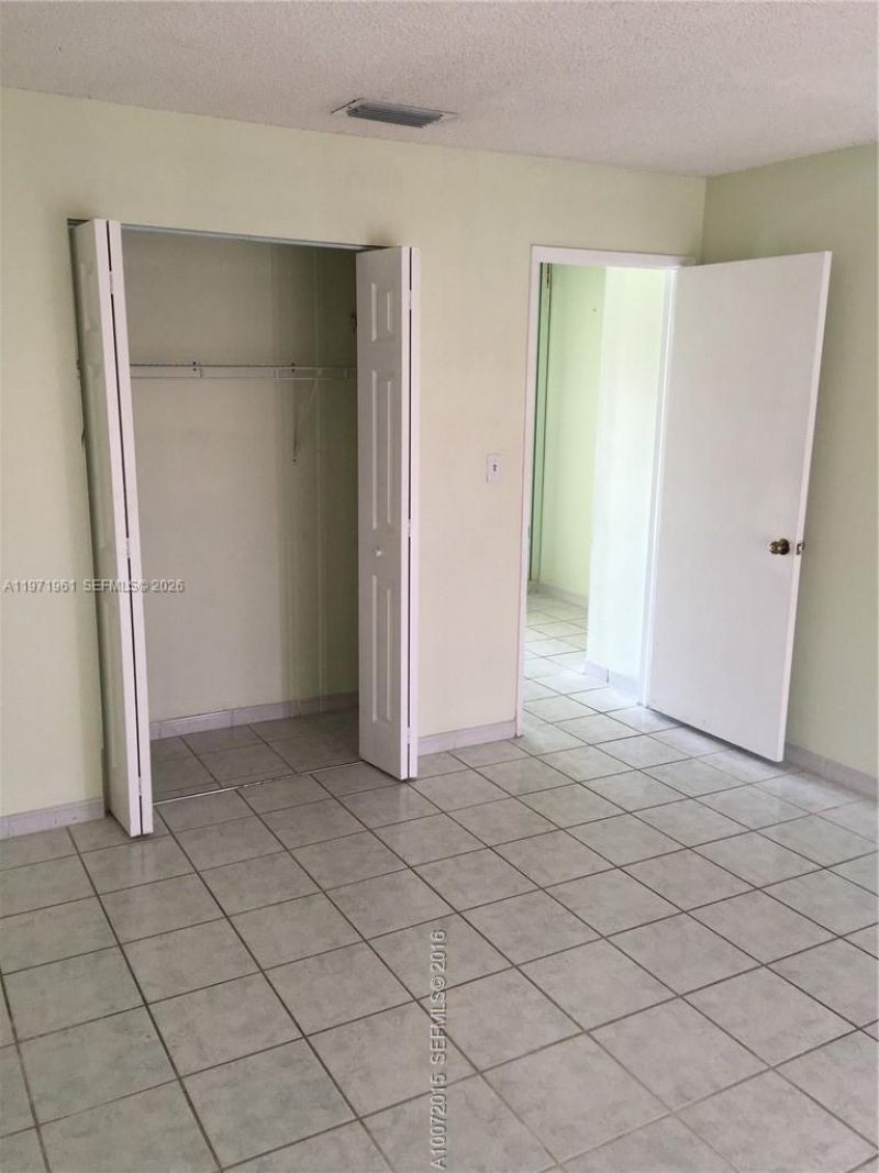 2162 W 60th St , Unit 14208, Hialeah, FL 33016 Photo