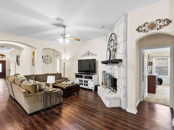 332 Highland Ridge Drive, Wylie, TX 75098