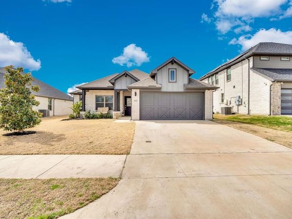 128 Arrow Wood Road, Waxahachie, TX 75165