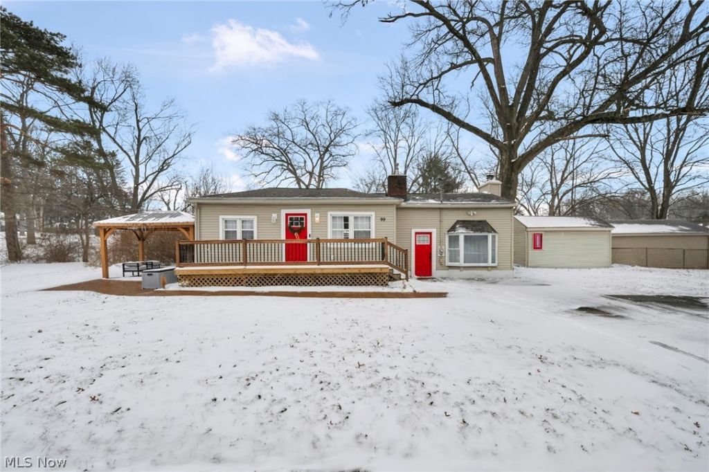 99 Meadowridge Road, Mogadore, OH 44260 Main Photo