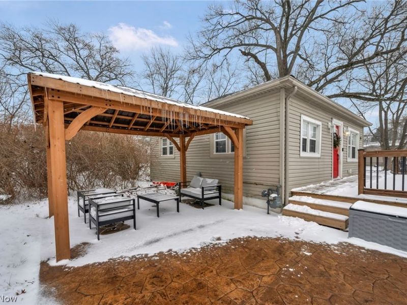 99 Meadowridge Road, Mogadore, OH 44260 Photo 4