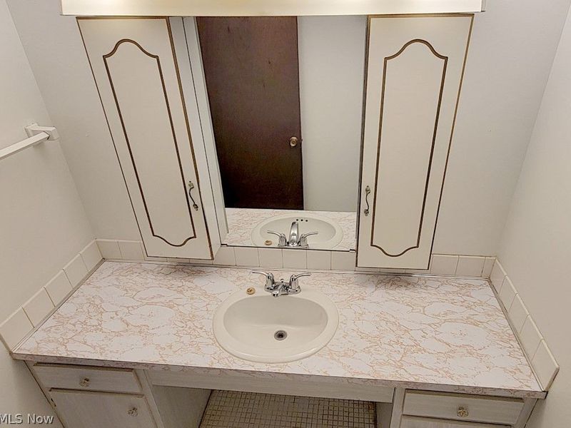 4179 Columbia Road, Unit 213, North Olmsted, OH 44070 Photo 13