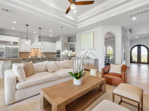 107 Bella Strada CV, Lakeway, TX 78734