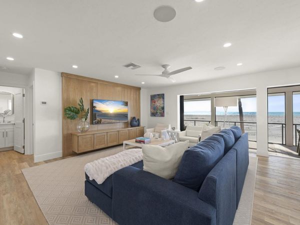 19 Beach Homes, Captiva, FL 33924