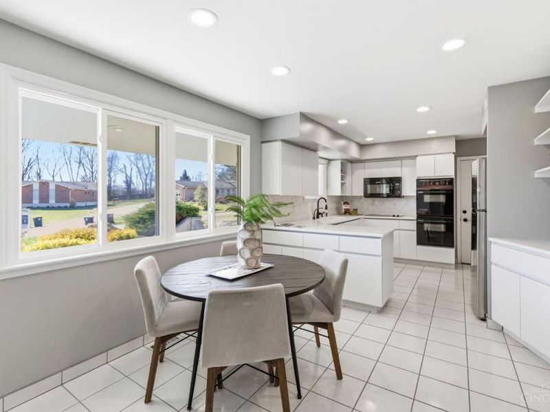 9528 Croton Drive, Montgomery, OH 45242 Photo 5