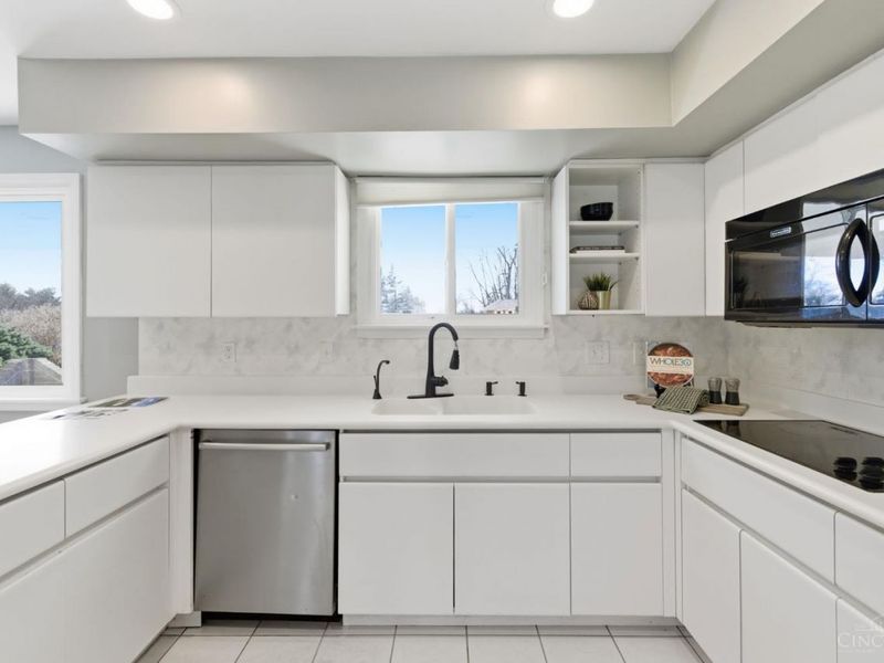 9528 Croton Drive, Montgomery, OH 45242 Photo 8