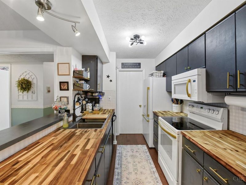 5986 Meadow Creek Drive, Unit 2, Milford, OH 45150 Photo 10