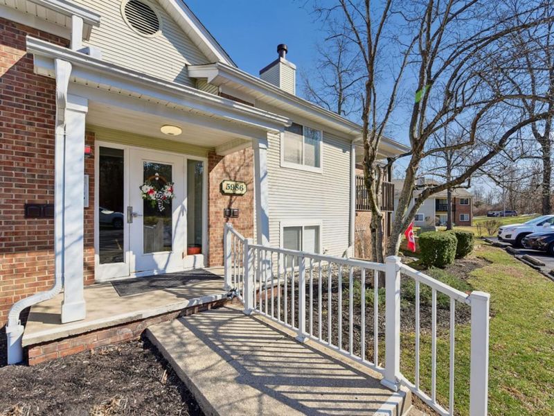 5986 Meadow Creek Drive, Unit 2, Milford, OH 45150 Photo 2