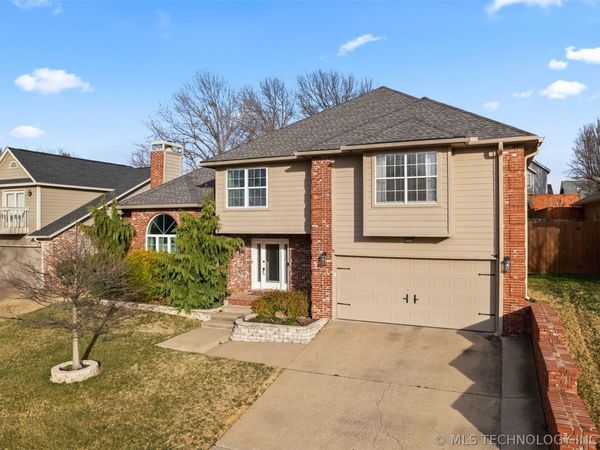 7725 S Granite Avenue , Tulsa, OK 74136