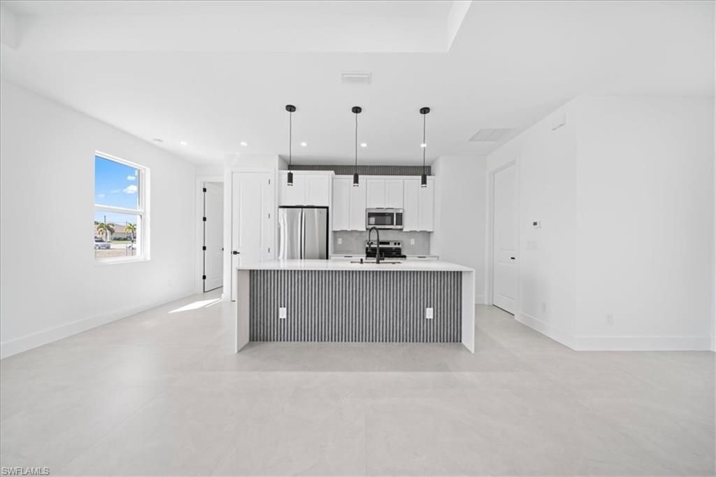 2724 NW 21st St, Cape Coral, FL 33993 Photo