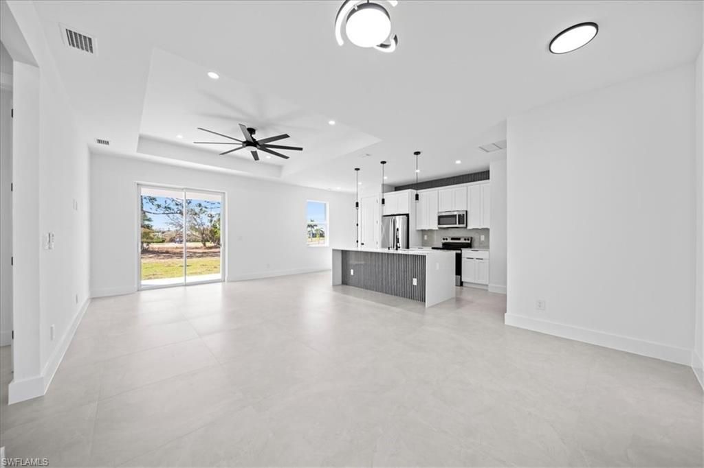 2724 NW 21st St, Cape Coral, FL 33993 Photo