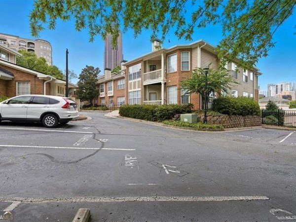200 Renaissance Parkway NE, Unit 304, Atlanta, GA 30308