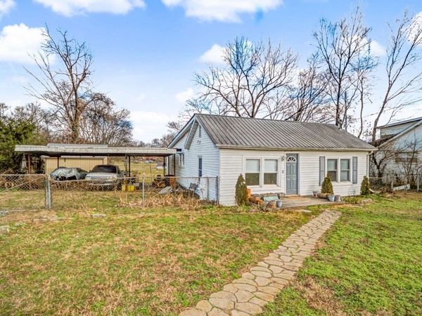 737 Saunders Ct , Nashville, TN 37216