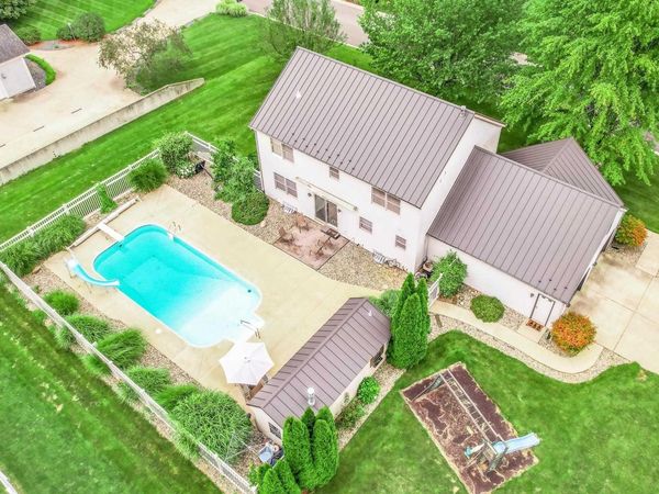 806 Lydia Drive, Warsaw, IN 46582