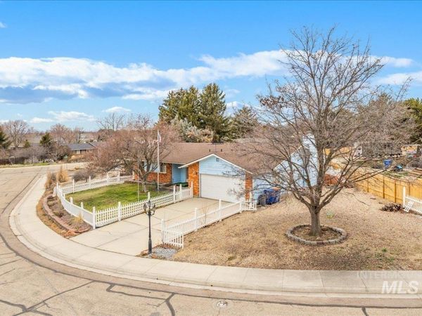 5757 S Omaha Pl, Boise, ID 83709