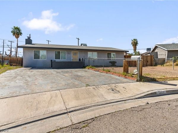 2101 Dogwood Avenue, North Las Vegas, NV 89030