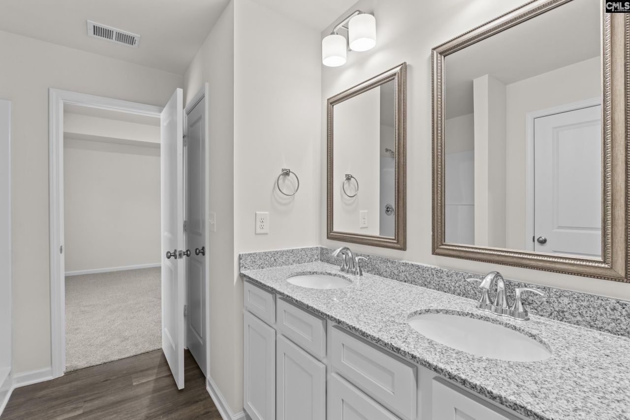 520 Corkscrew Lane Photo 17