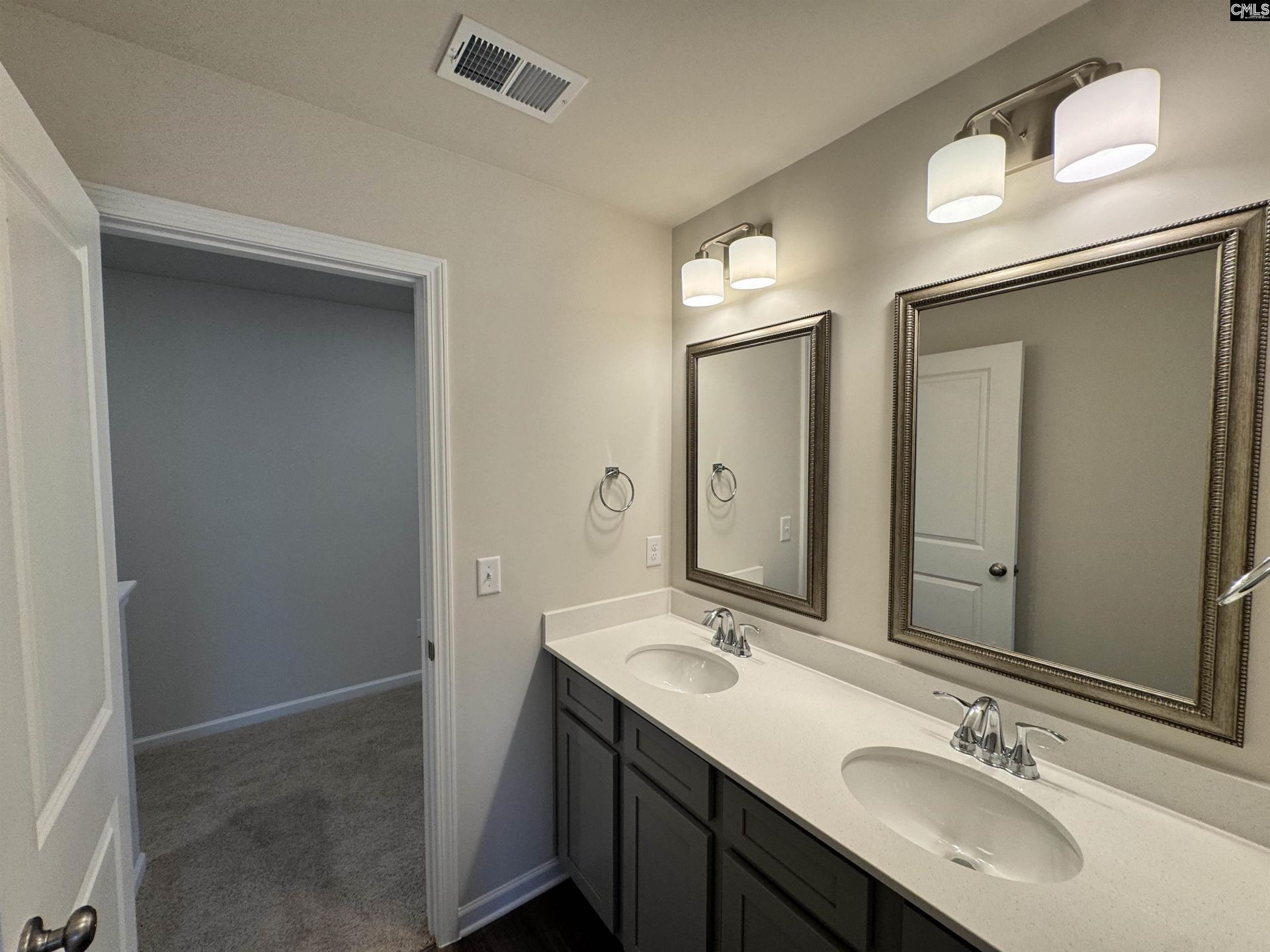 520 Corkscrew Lane Photo 17