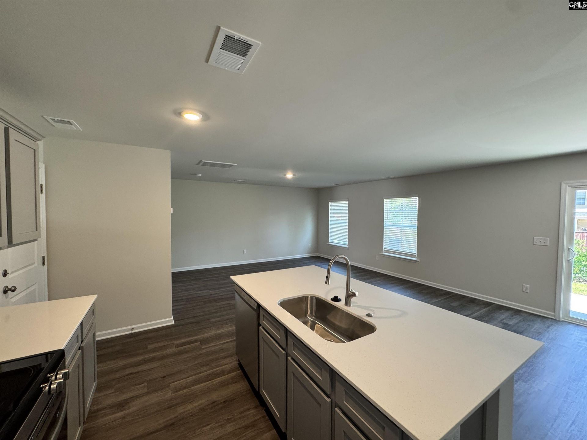 520 Corkscrew Lane Photo 4