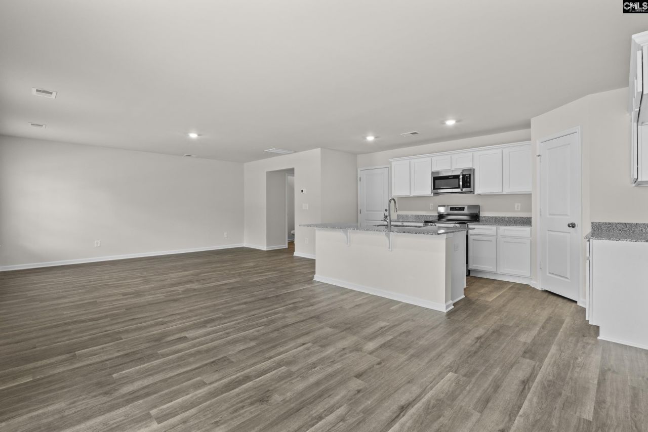 520 Corkscrew Lane Photo 6