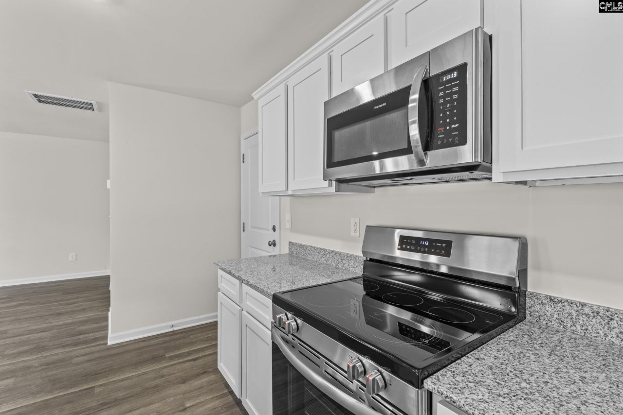 520 Corkscrew Lane Photo 9