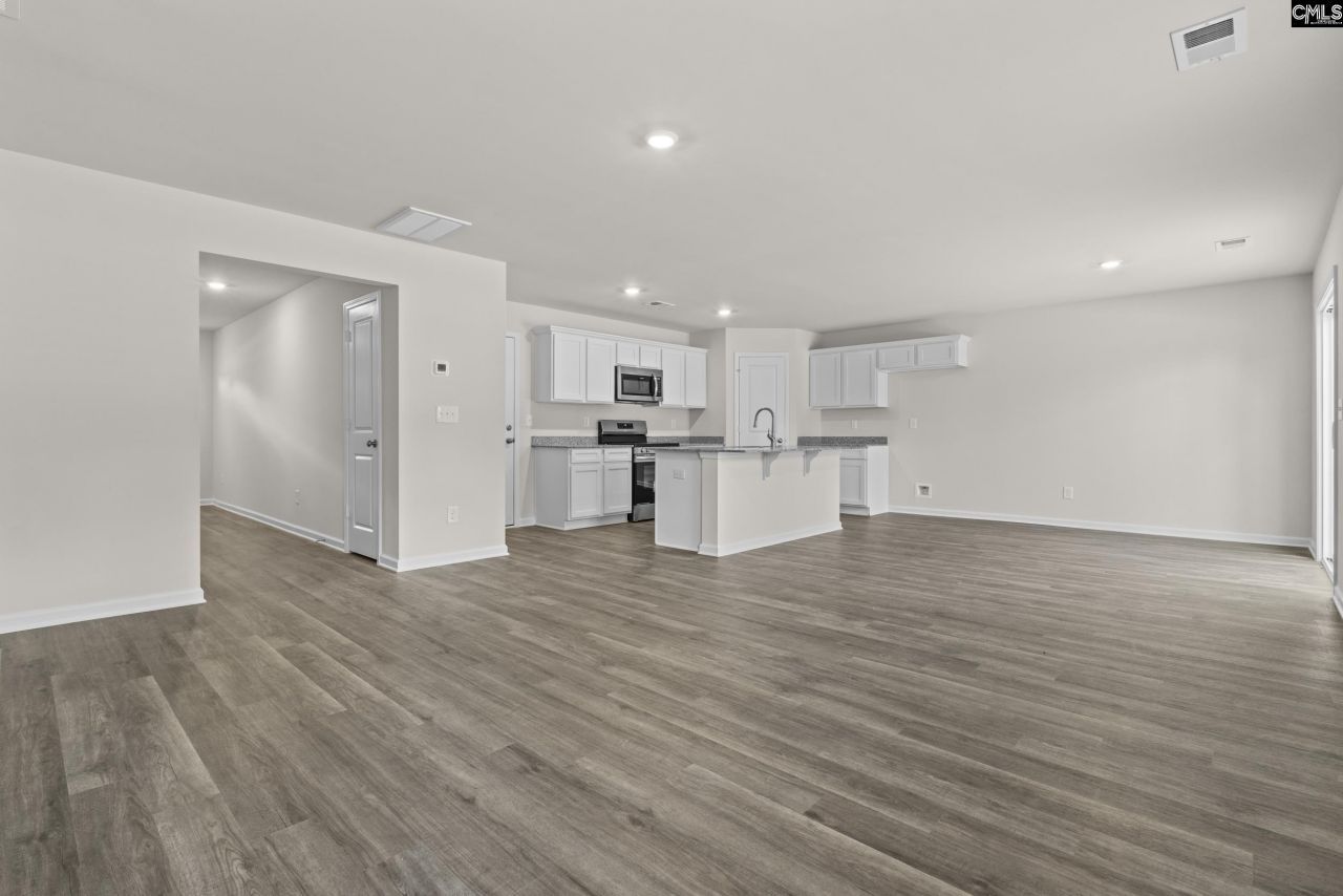 520 Corkscrew Lane Photo 9