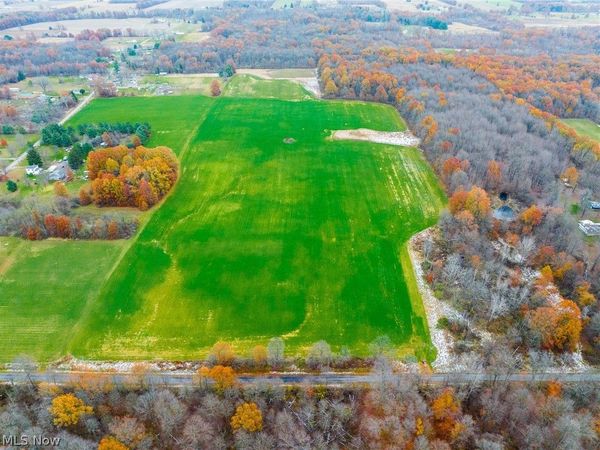 Mahan Denman Road, Bristolville, OH 44402