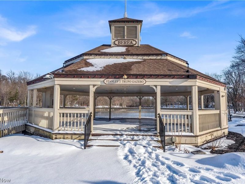 57 Riverside Drive, Berea, OH 44017 Photo 43