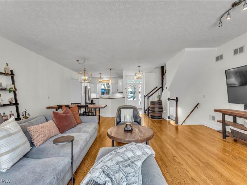 57 Riverside Drive, Berea, OH 44017 Photo 8