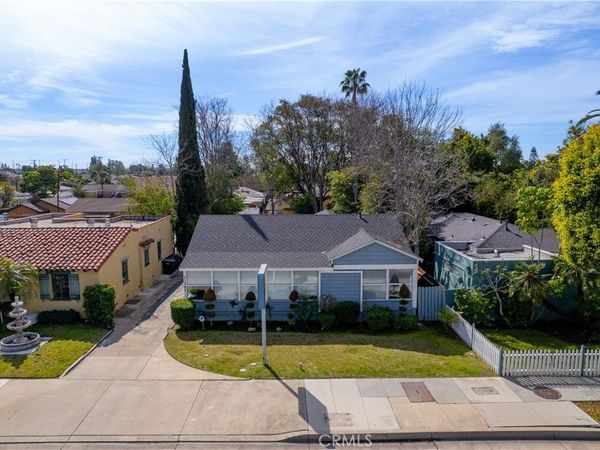 1342 E Chapman, Orange, CA 92866