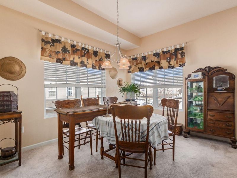 1426 Carylake Circle, Columbus, OH 43240 Photo 8