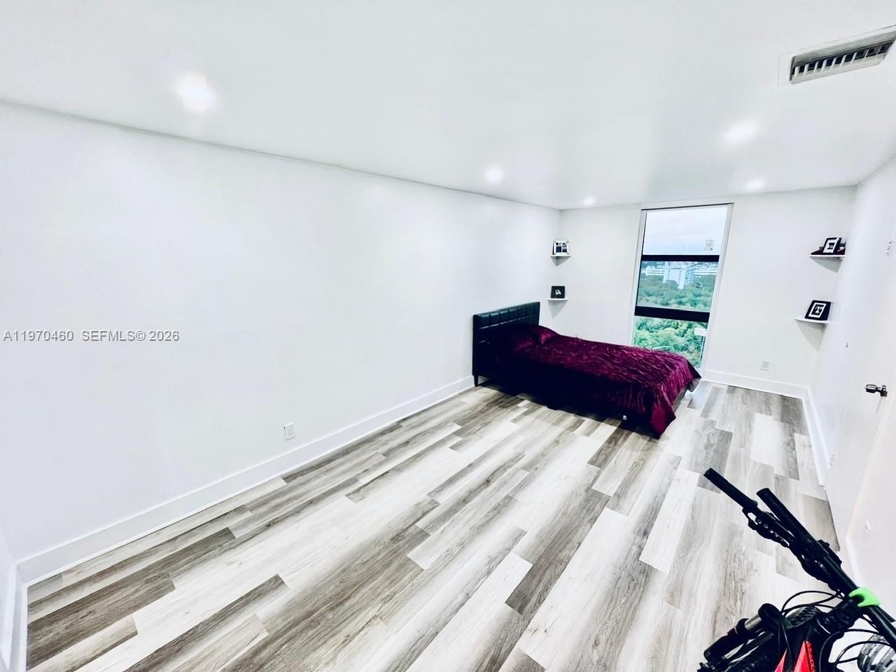 13499 Biscayne Blvd, Unit PH1705, North Miami, FL 33181 Photo